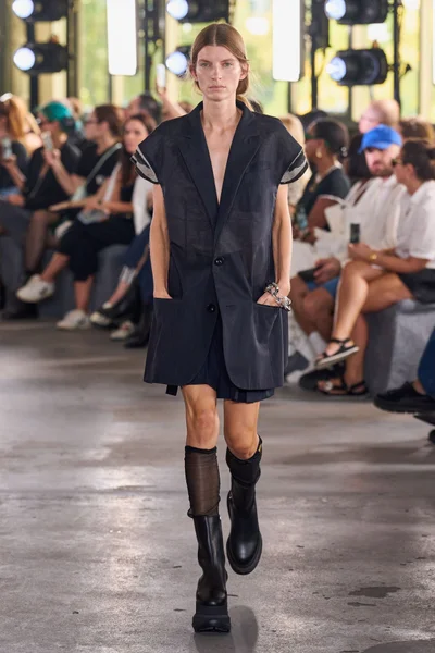 Look 22